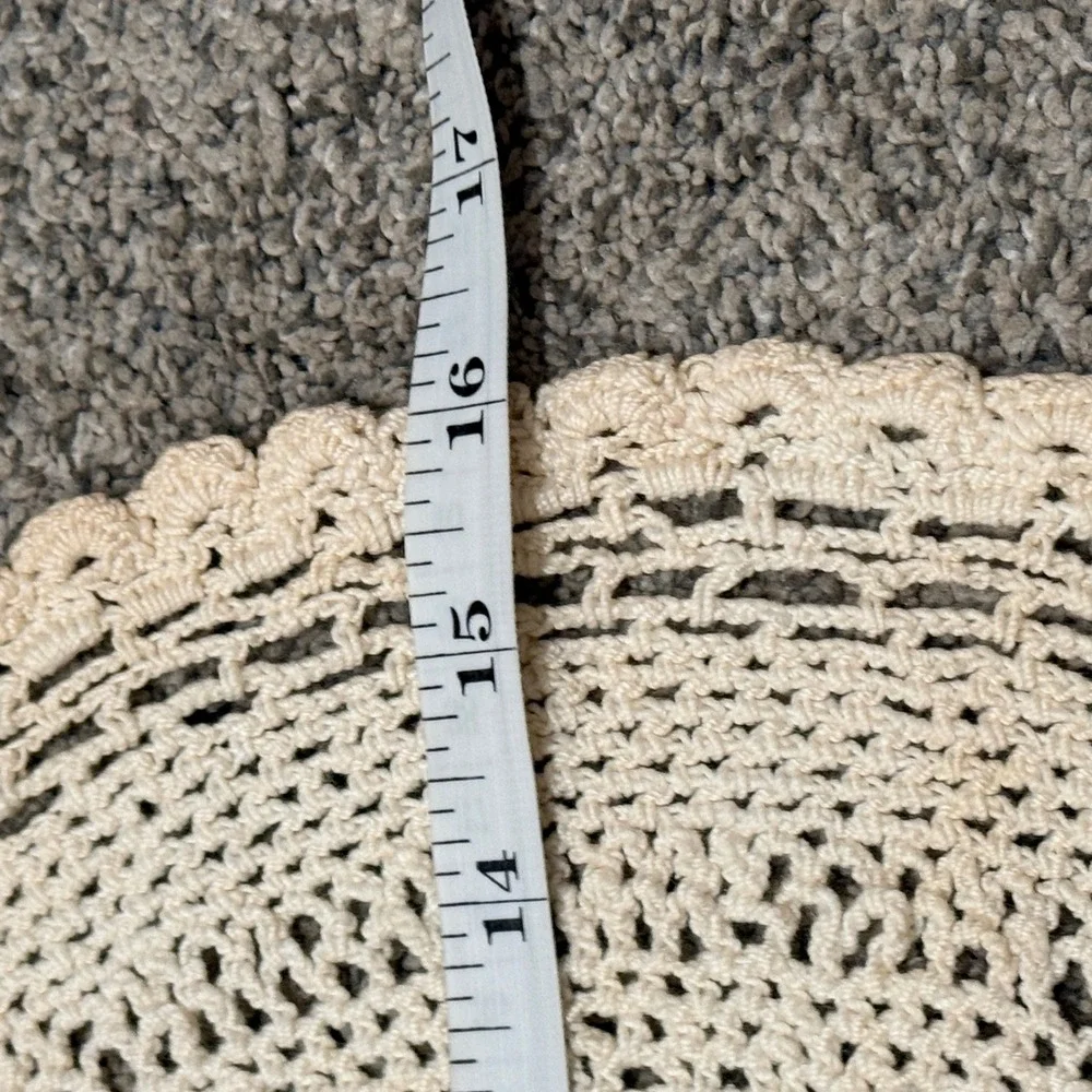 Vintage Handmade Crochet Doily Round Lace Table Topper Cream 16 Inch Cotton